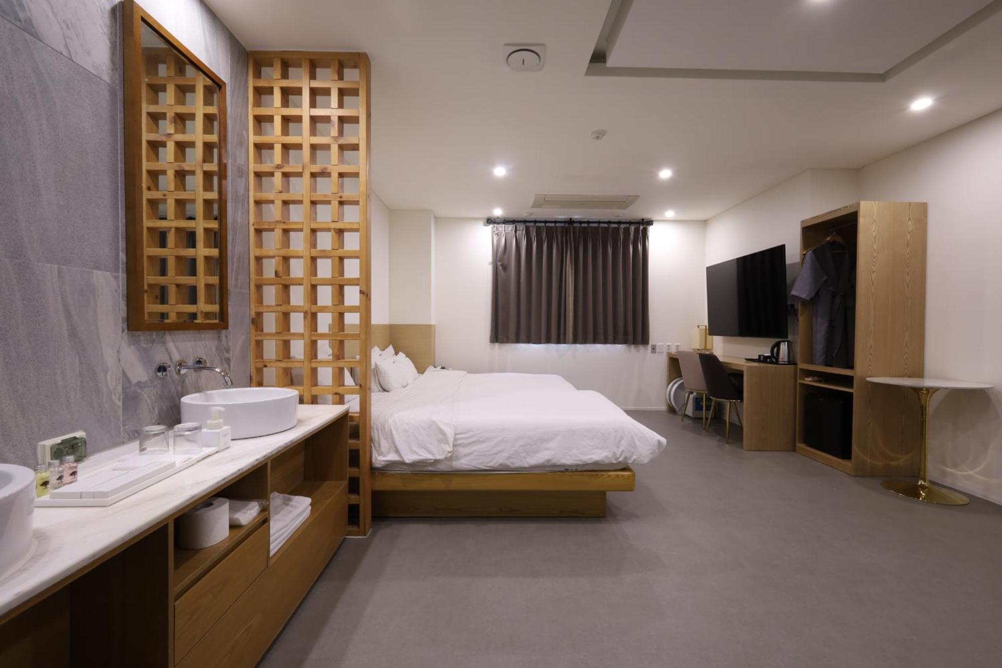 Trt Hotel Busan Exterior foto